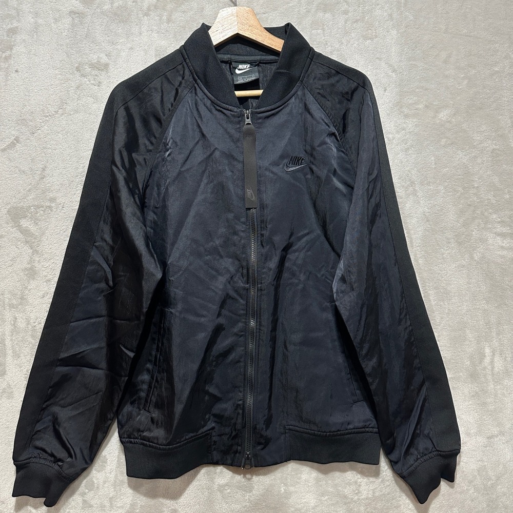 Nike Sportswear Bomber Jacket Black‎ Full Zip AR3219-010 Mens Small